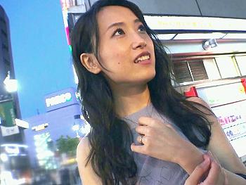 [素人]【人妻ナンパ】『あぁッ、出るぅぅ♥』巨乳なエロ主婦の絶品ボディを堪能！主観フェラ⇒潮吹き失禁、立ちバックの生ハメで絶叫ｗ