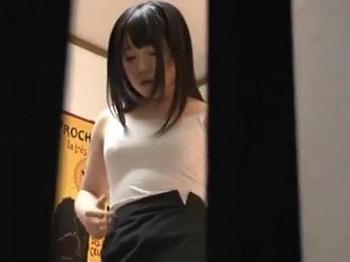 [エロ動画]本物レイプ：仕事終わりの酔った油断していた女子社員の後をつけストーキングレイプ！着替えを狙って襲い掛かり中出し強姦！