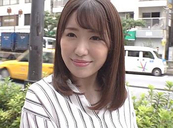 [素人]〖人妻ナンパ〗『もっと突いて…♥』色白巨乳な美人若妻が童貞男子にご奉仕！激パイズリ⇒パイパンマ○コに生ハメの筆おろしｗｗ