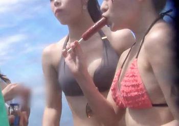 [ハメ撮り]お団子ヘアーのメチャカワ女子大生を海ナンパしてホテルＩＮ♡デカチン即ハメでズコバコ突かれながら自ら電マでクリ責めしてイキ