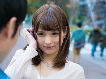 [素人]【人妻ナンパ】顔の可愛いセレブ妻を旦那が働く間に車内に連れ込み『恥ずかしいです…』強制発情させてホテルで不倫中出しSEX